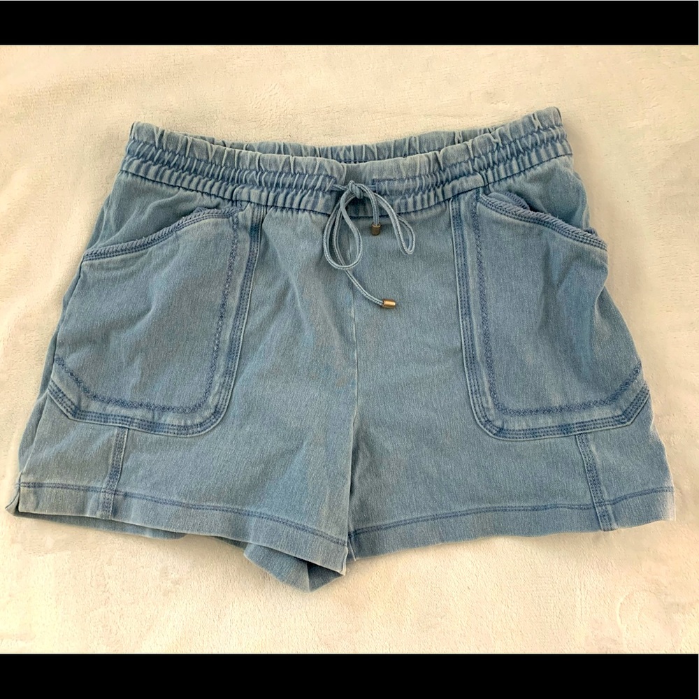Maternity short